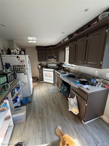 305 E Rolfe, Perry, MI 48872