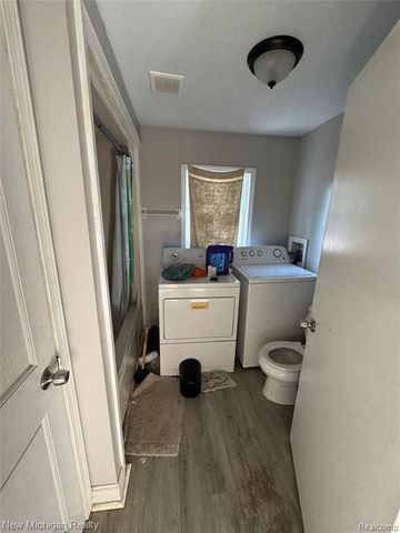305 E Rolfe, Perry, MI 48872