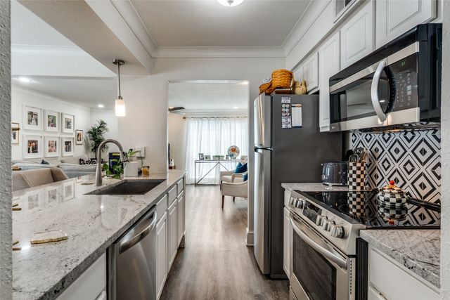 5927 E University Boulevard 217, Dallas, TX 75206