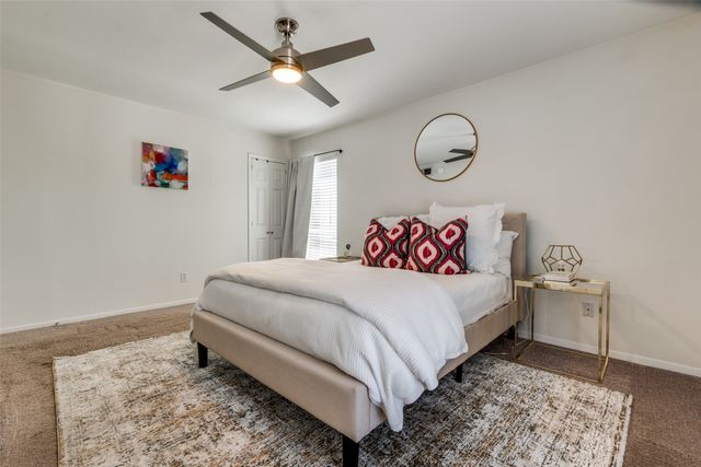 5927 E University Boulevard 217, Dallas, TX 75206