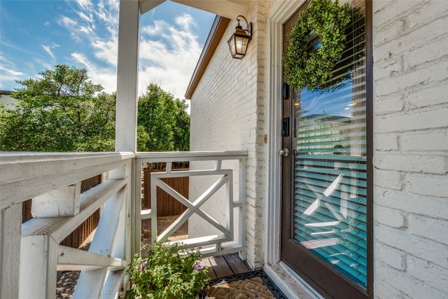 5927 E University Boulevard 217, Dallas, TX 75206