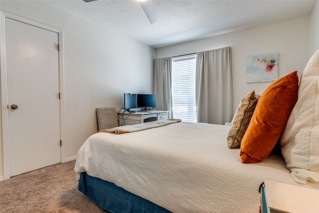 5927 E University Boulevard 217, Dallas, TX 75206