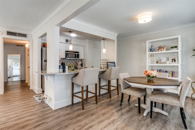 5927 E University Boulevard 217, Dallas, TX 75206