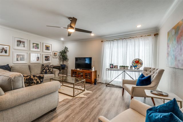 5927 E University Boulevard 217, Dallas, TX 75206