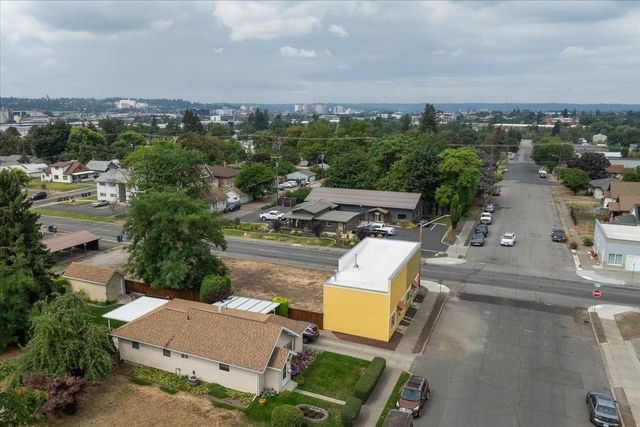 2002 E Boone Ave, Spokane, WA 99202