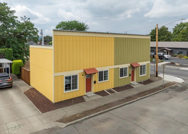 2002 E Boone Ave, Spokane, WA 99202