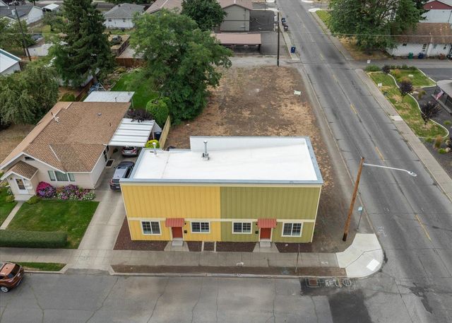 2002 E Boone Ave, Spokane, WA 99202