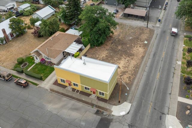 2002 E Boone Ave, Spokane, WA 99202