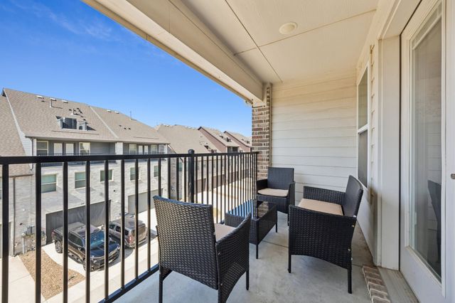 1885 Wittington Place, Farmers Branch, TX 75234