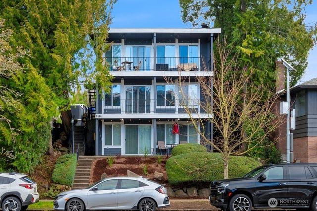 5954 Fauntleroy Way SW, Seattle, WA 98136