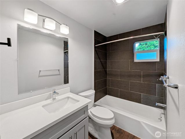 5954 Fauntleroy Way SW, Seattle, WA 98136