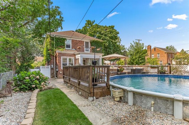 22260 Olmstead Street, Dearborn, MI 48124