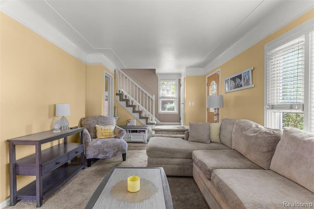 22260 Olmstead Street, Dearborn, MI 48124