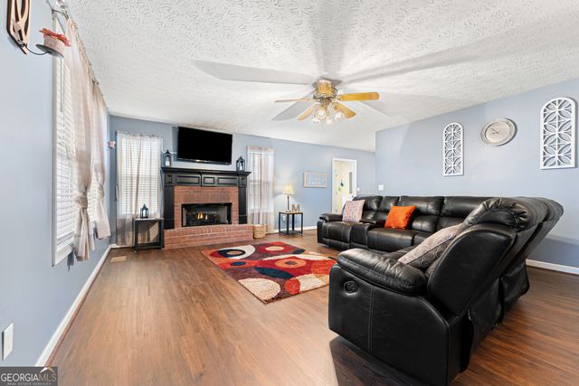 274 Stillwood Drive, Hartwell, GA 30643