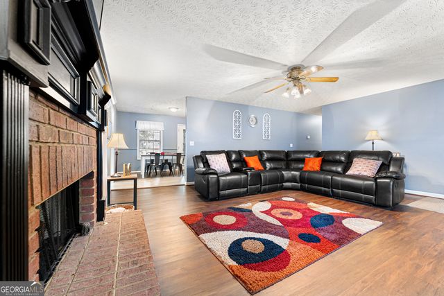 274 Stillwood Drive, Hartwell, GA 30643