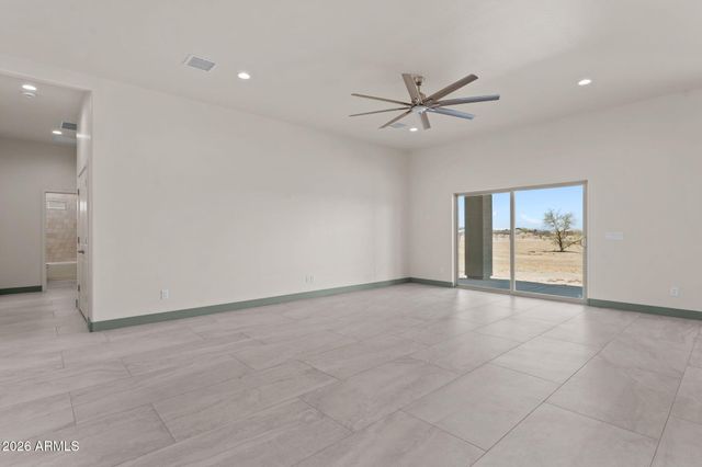 28583 N 257TH Drive, Wittmann, AZ 85361