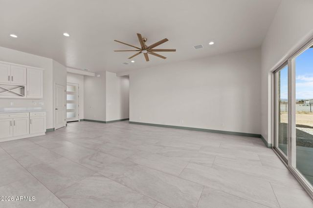 28583 N 257TH Drive, Wittmann, AZ 85361