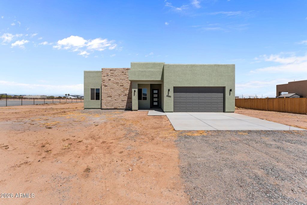 28583 N 257TH Drive, Wittmann, AZ 85361 — photo 4