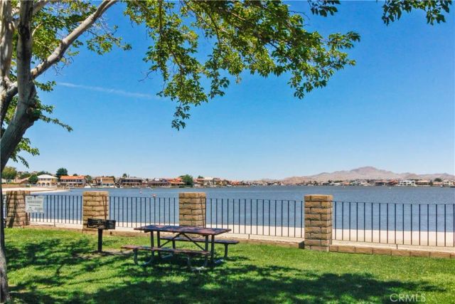 13850 Hidden Valley Road, Victorville, CA 92395