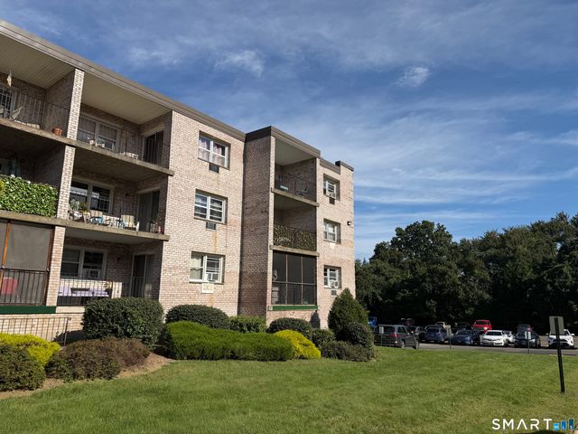 308 MEADOWSIDE Road 312, Milford, CT 06460