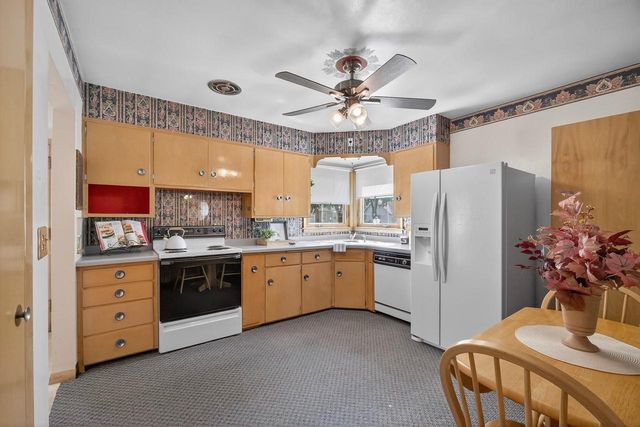 340 15TH STREET SOUTH, Wisconsin Rapids, WI 54494