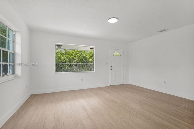 153 NW 42nd St 1, Miami, FL 33127