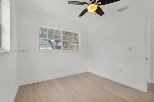 153 NW 42nd St 1, Miami, FL 33127