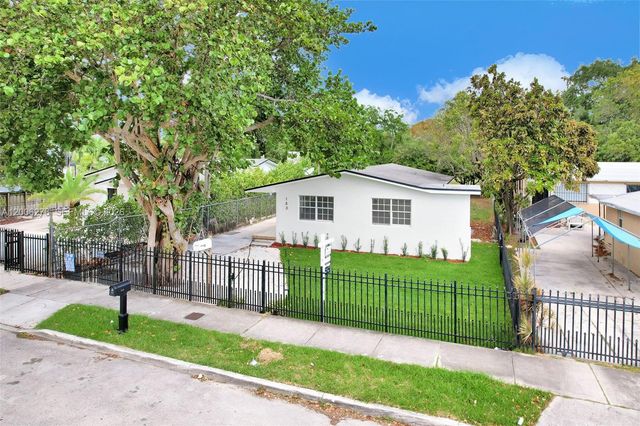 153 NW 42nd St 1, Miami, FL 33127