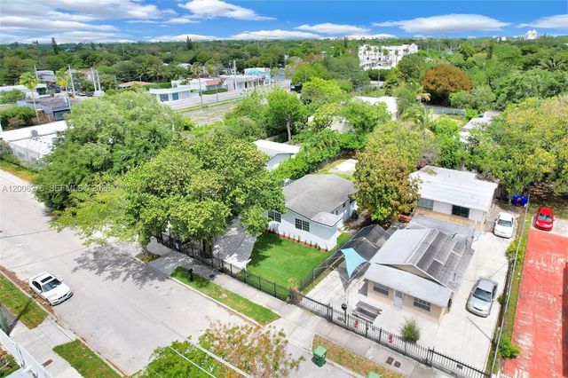 153 NW 42nd St 1, Miami, FL 33127