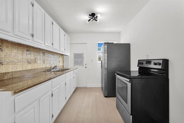 153 NW 42nd St 1, Miami, FL 33127