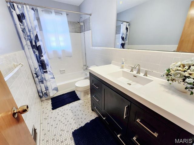 3234 Princeton Drive, Granite City, IL 62040