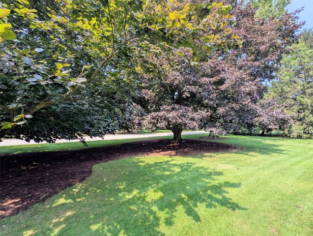 815 ELIZABETH Lane, Erie, PA 16505
