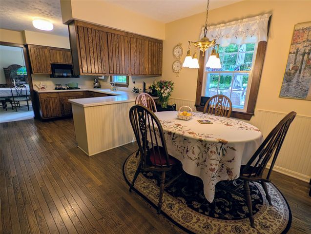 815 ELIZABETH Lane, Erie, PA 16505
