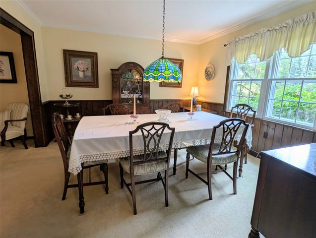 815 ELIZABETH Lane, Erie, PA 16505