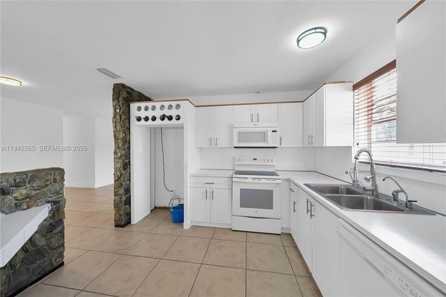 8241 SW 12th Ter, Miami, FL 33144