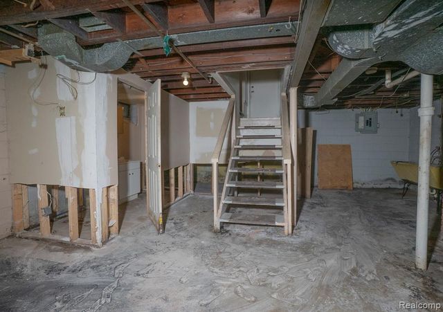 13150 Glenfield Street, Detroit, MI 48213