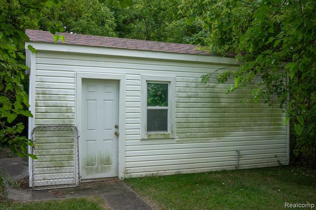 13150 Glenfield Street, Detroit, MI 48213