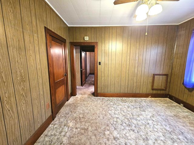 1911 Fuller St, Winfield, KS 67156