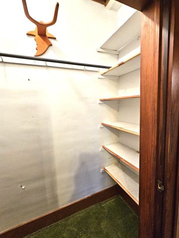 1911 Fuller St, Winfield, KS 67156