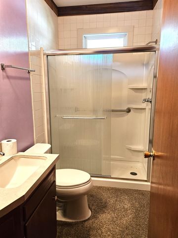 1911 Fuller St, Winfield, KS 67156