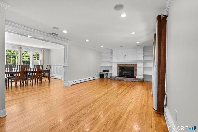 180 Tom Swamp Road, Hamden, CT 06518