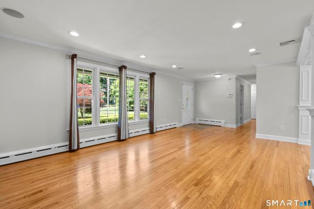 180 Tom Swamp Road, Hamden, CT 06518