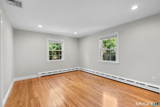 180 Tom Swamp Road, Hamden, CT 06518