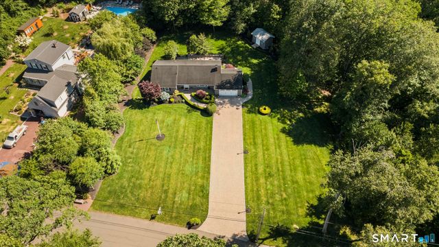 180 Tom Swamp Road, Hamden, CT 06518