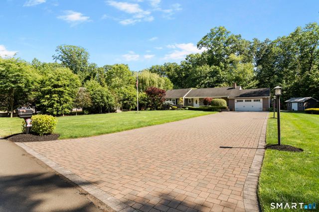 180 Tom Swamp Road, Hamden, CT 06518