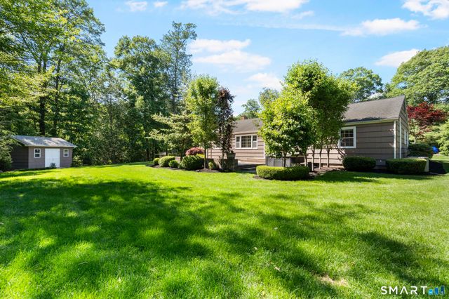 180 Tom Swamp Road, Hamden, CT 06518