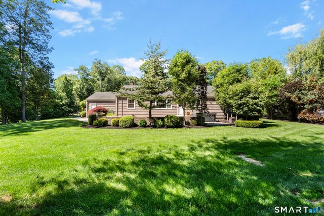 180 Tom Swamp Road, Hamden, CT 06518