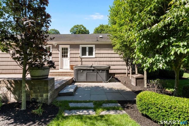180 Tom Swamp Road, Hamden, CT 06518