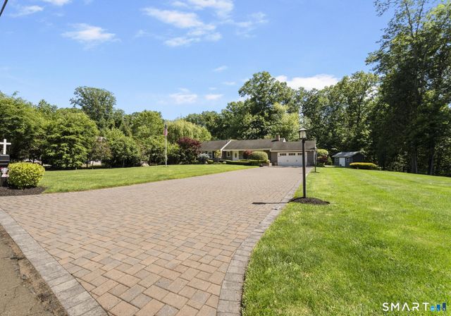 180 Tom Swamp Road, Hamden, CT 06518