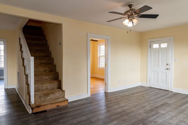 420 High St, Dickson, TN 37055